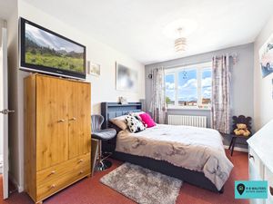 Bedroom- click for photo gallery